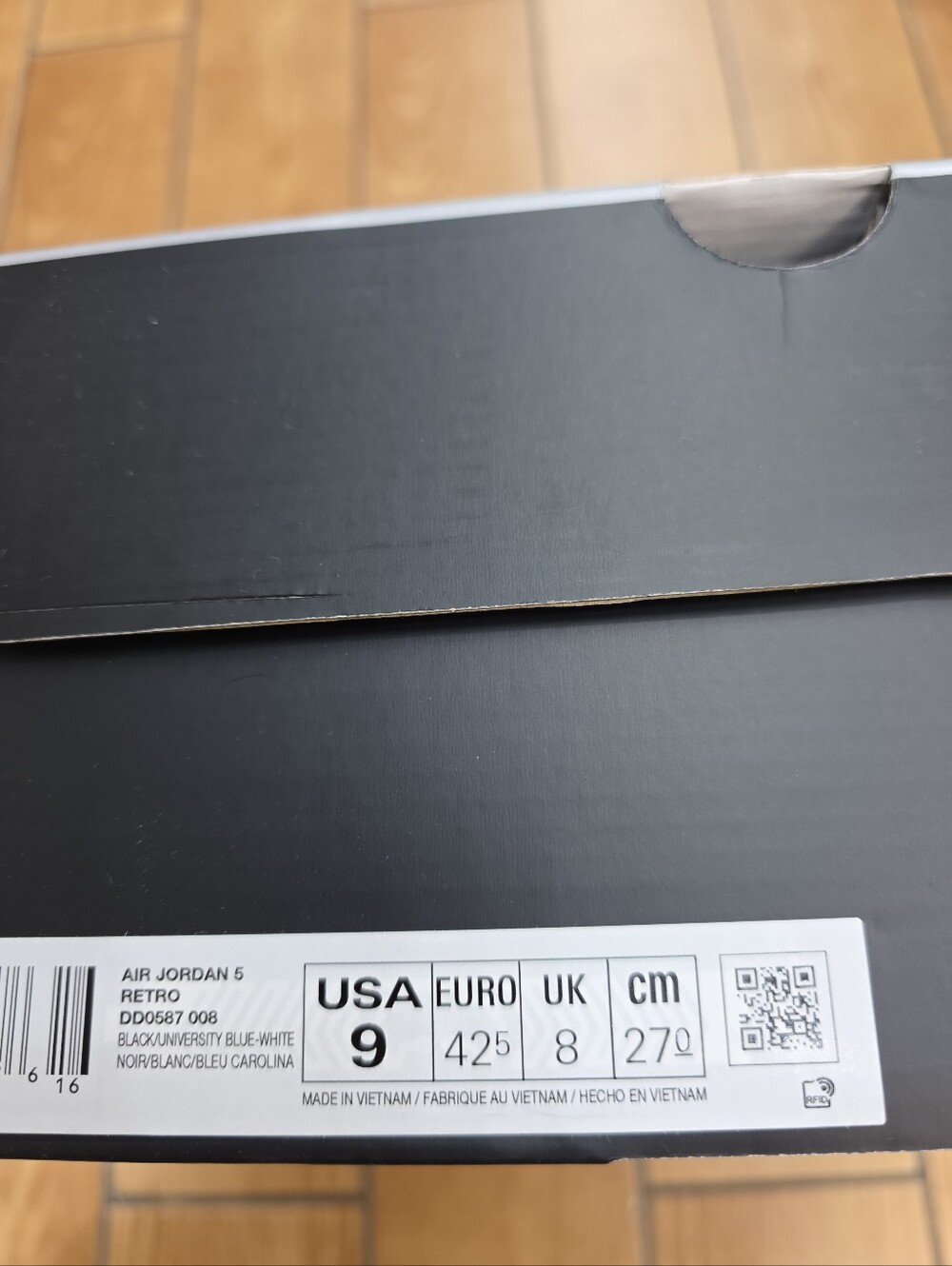 Empty Shoe Box - Picture 2 of 6
